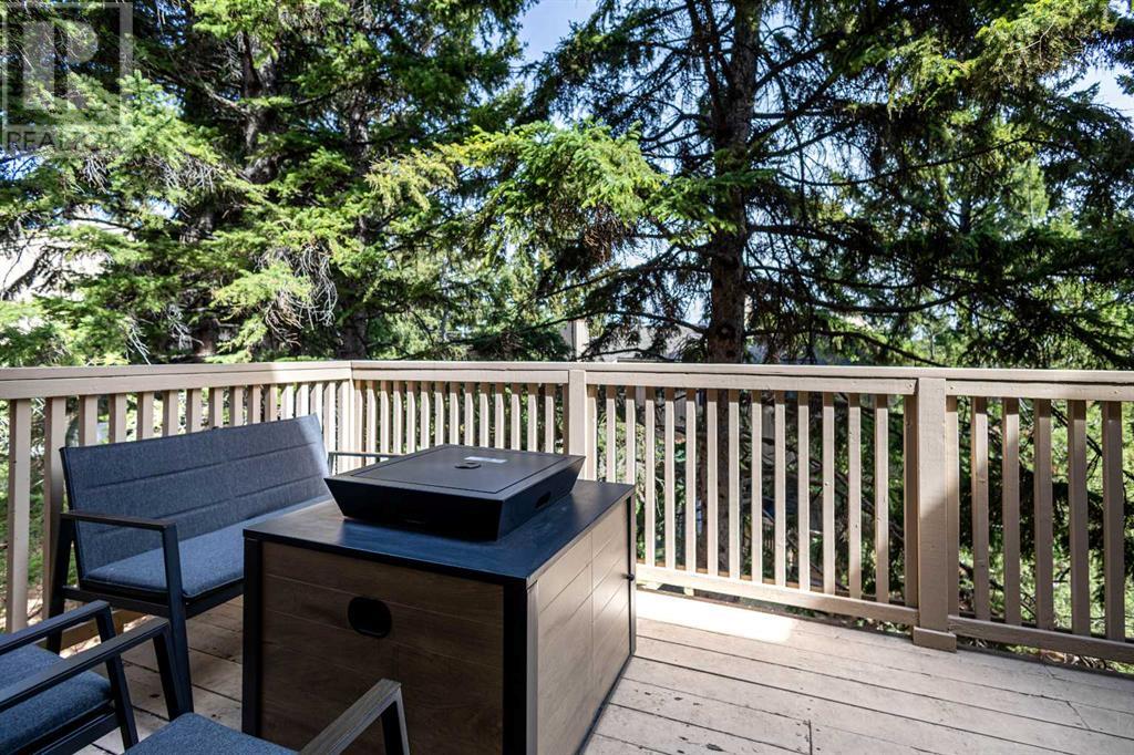 62 Beacham Way Nw, Calgary, Alberta  T3K 5K4 - Photo 7 - A2219965