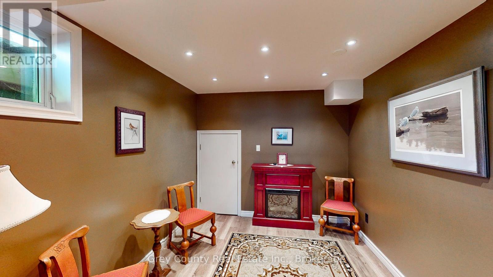 63 Grayview Drive, Grey Highlands, Ontario  N0C 1H0 - Photo 38 - X12077651