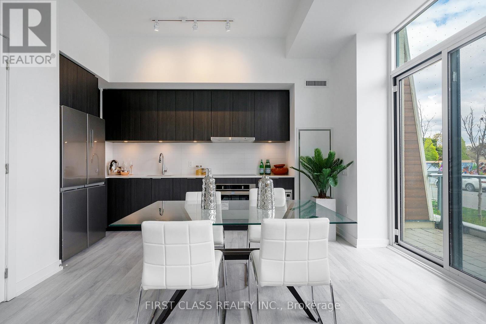 28 - 8 Olympic Gdn Drive, Toronto, Ontario  M2M 0B9 - Photo 6 - C12132508