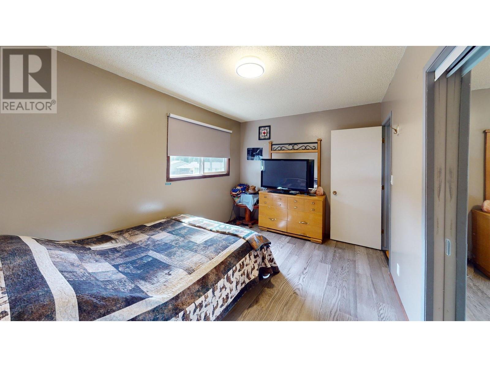 1336 Alpine Drive, Elkford, British Columbia  V0B 1H0 - Photo 16 - 10348830