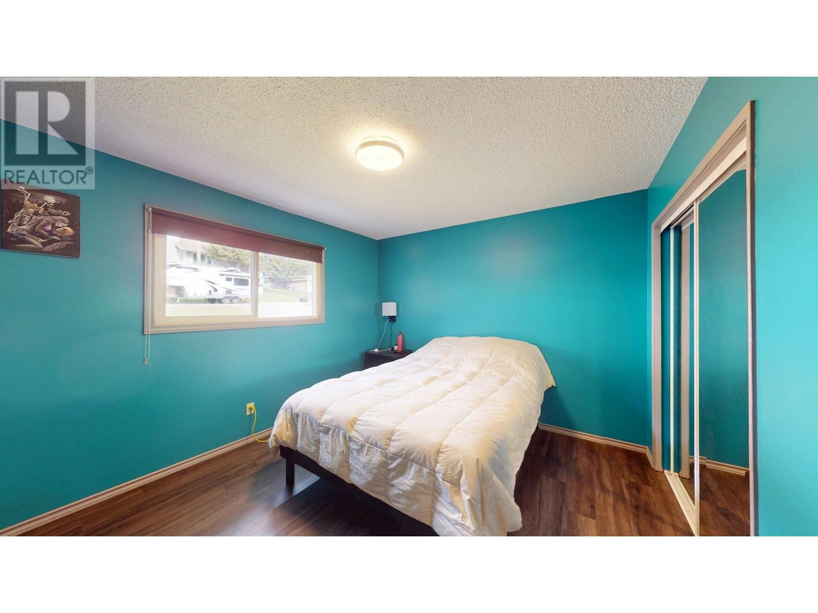 1336 Alpine Drive, Elkford, British Columbia  V0B 1H0 - Photo 11 - 10348830