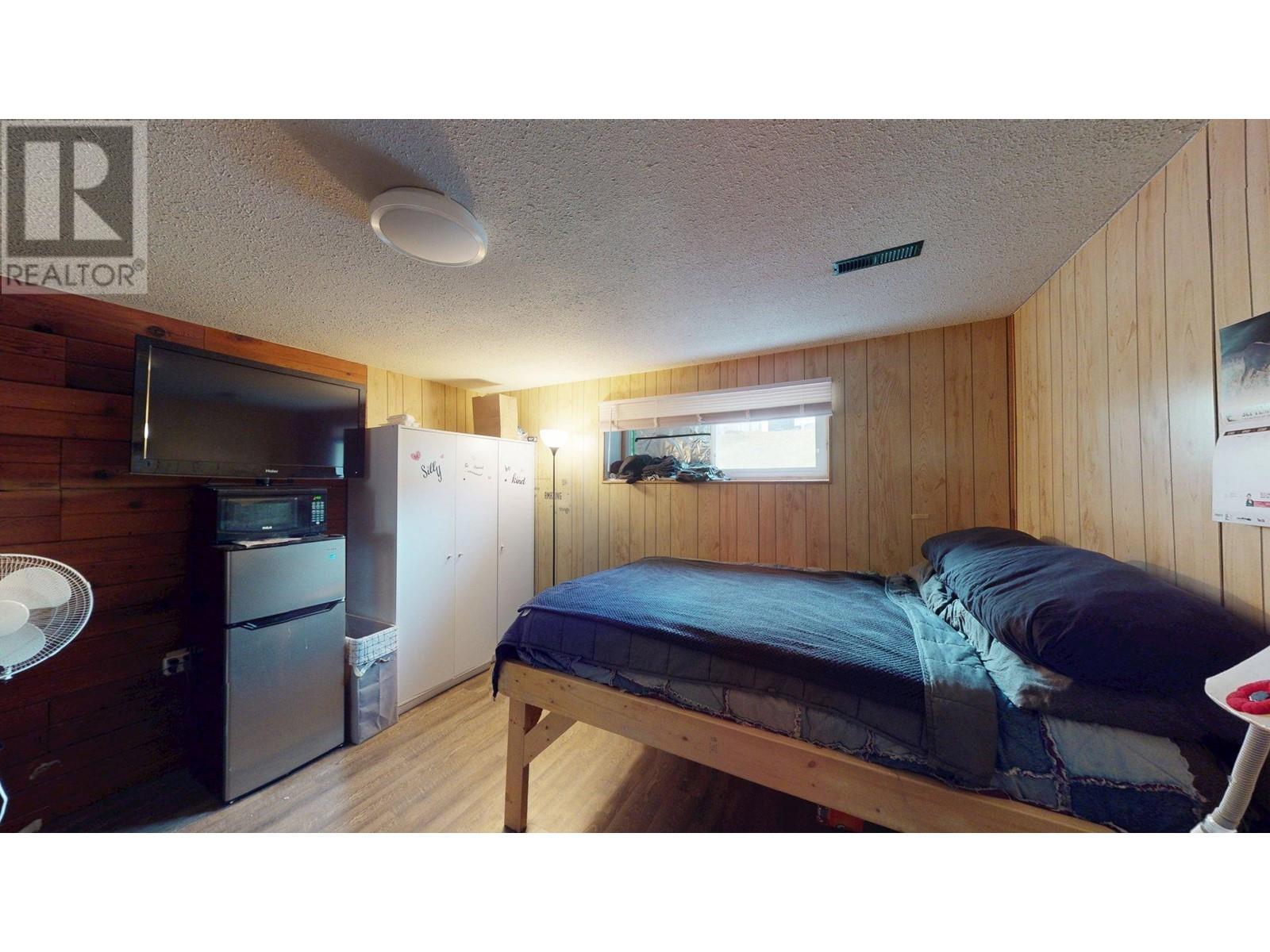 1336 Alpine Drive, Elkford, British Columbia  V0B 1H0 - Photo 25 - 10348830