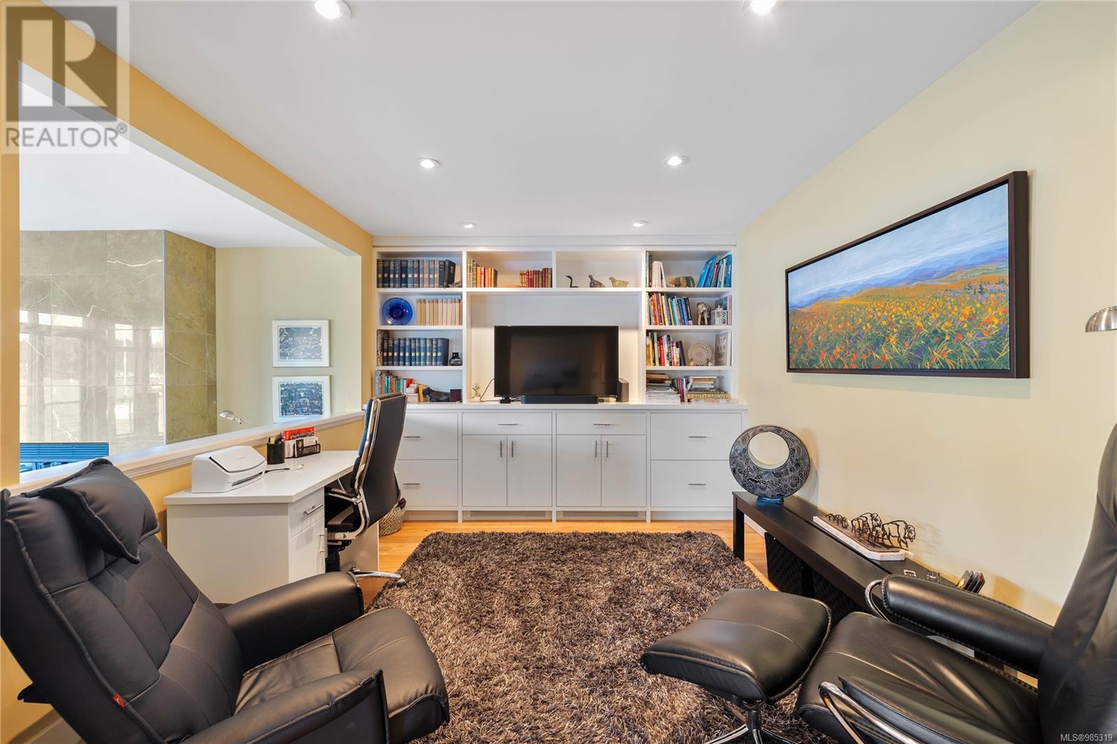 9 111 Fulford-Ganges Rd, Salt Spring, British Columbia  V8K 2T9 - Photo 17 - 985319