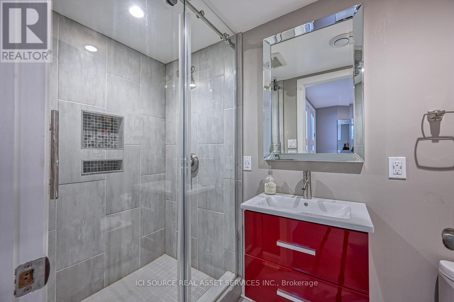 1534 Prince Of Wales Drive, Ottawa, Ontario  K2C 1P1 - Photo 17 - X12111854