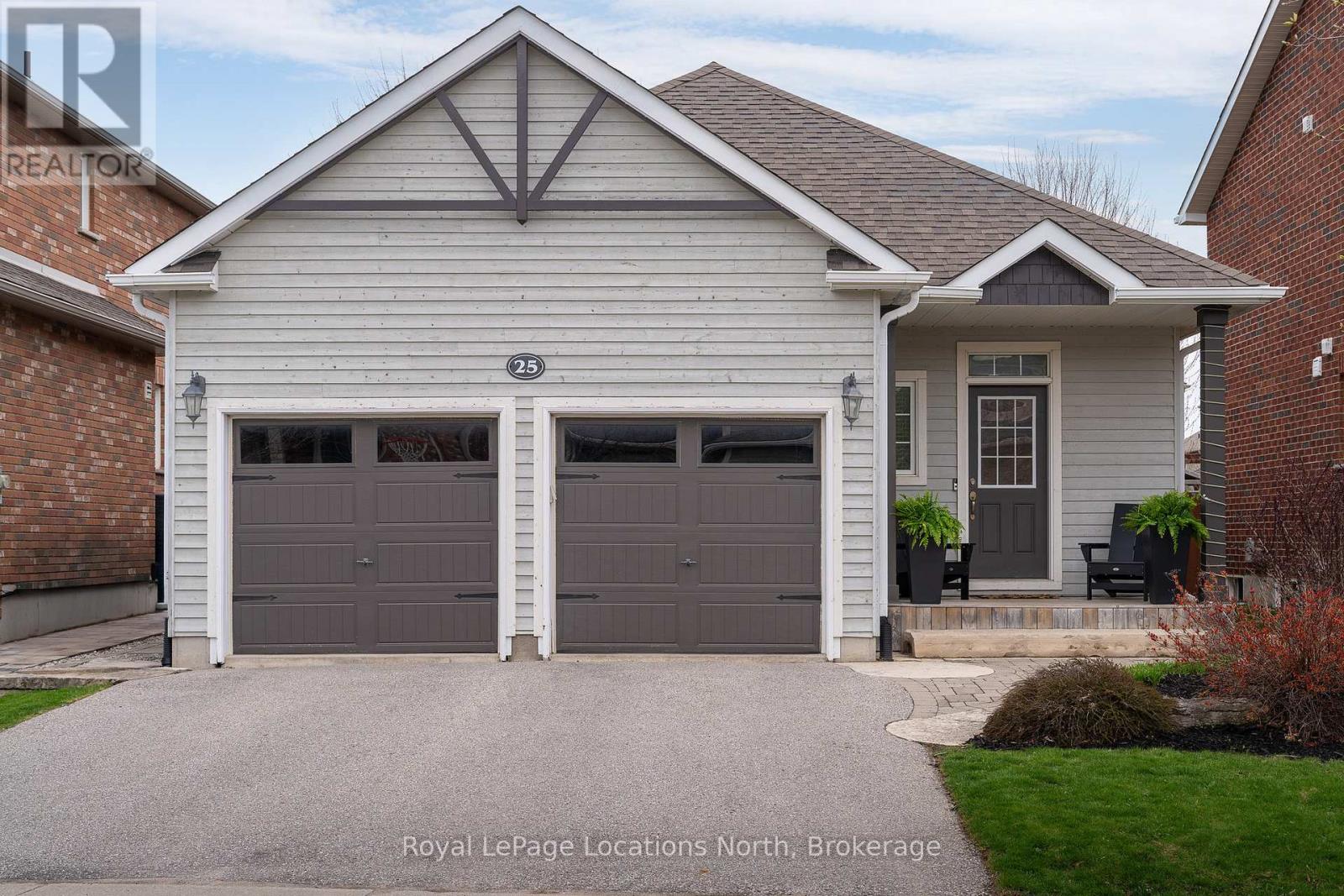 25 CLARK STREET, Collingwood, Ontario