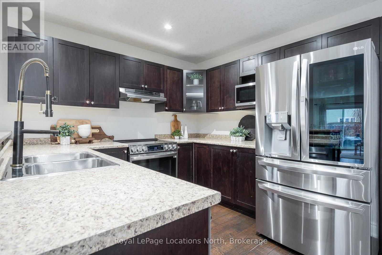25 Clark Street, Collingwood, Ontario  L9Y 0H9 - Photo 7 - S12172800