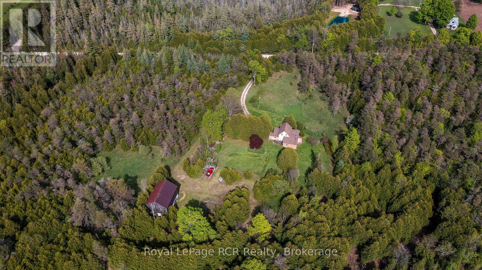 134780 20 Side Road, West Grey, Ontario  N0G 1L0 - Photo 9 - X12172820