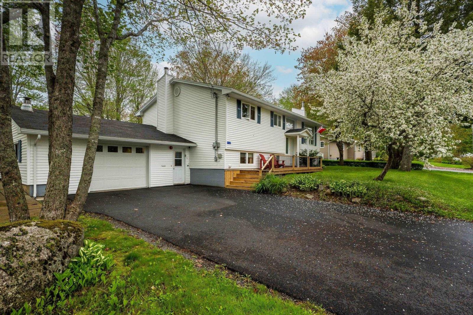 Property at 112 Marlboro Drive image 1