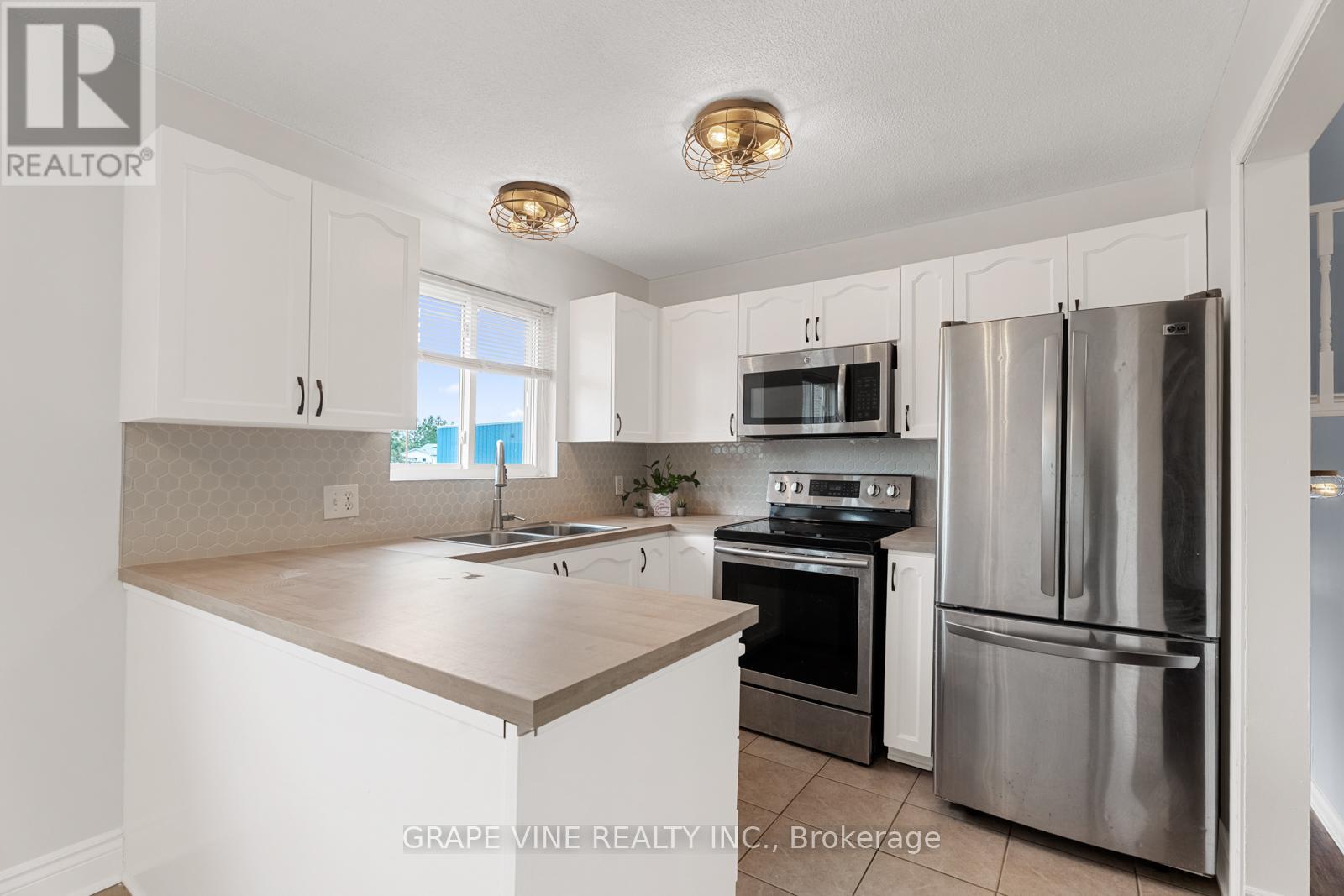 308 Bonavista Street, Clarence-Rockland, Ontario  K4K 1N8 - Photo 12 - X12172826