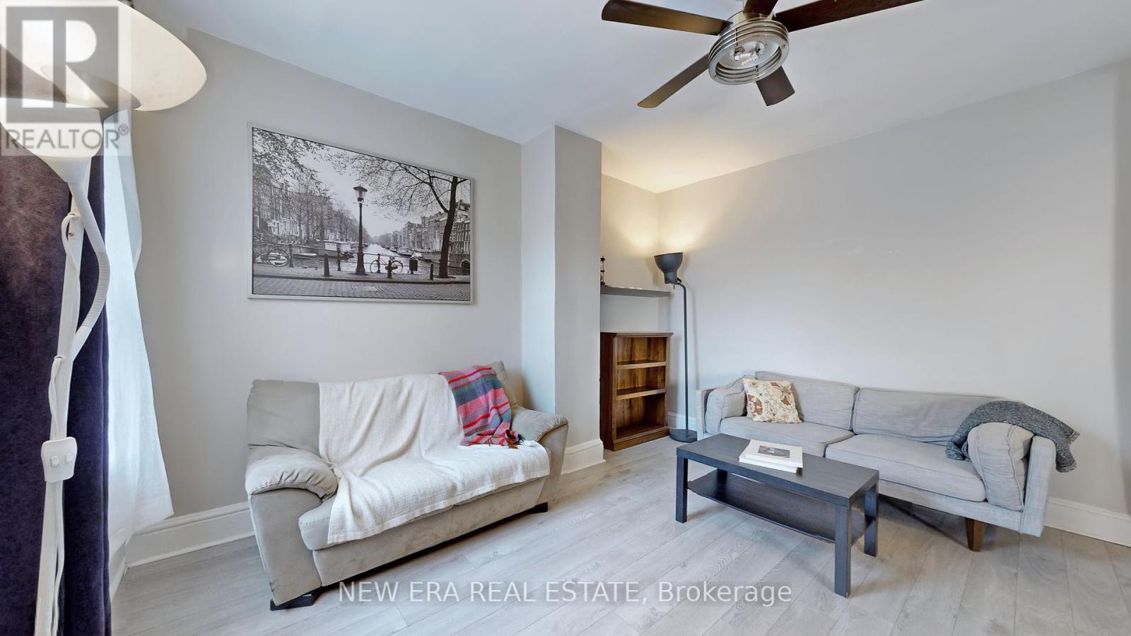 69 D'arcy Street, Toronto, Ontario  M5T 1J9 - Photo 3 - C12172805
