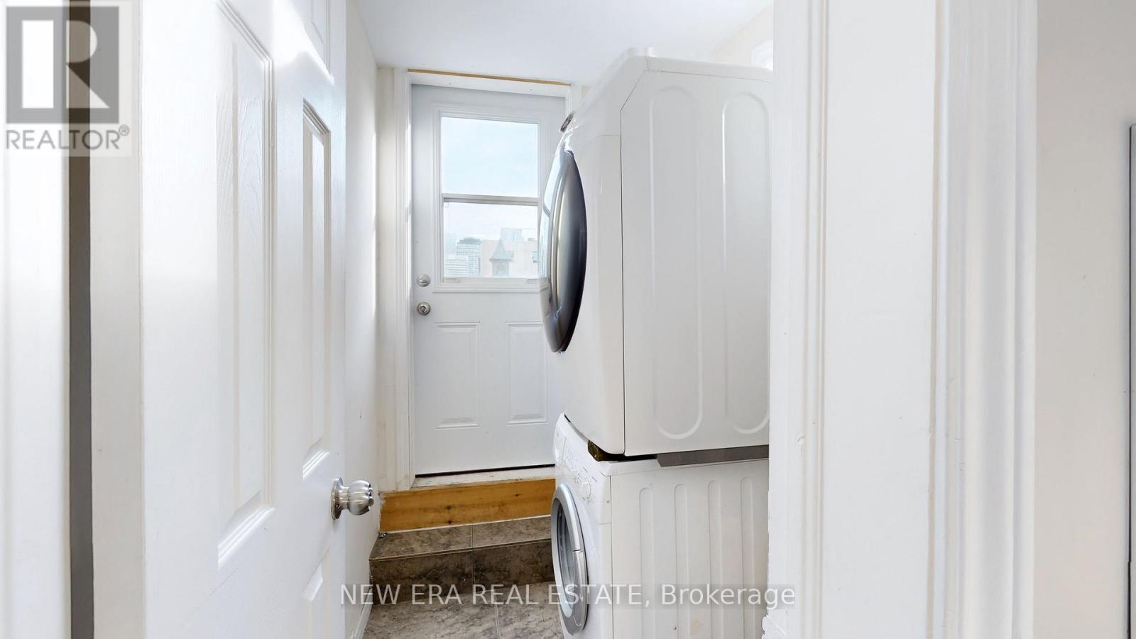 69 D'arcy Street, Toronto, Ontario  M5T 1J9 - Photo 7 - C12172805