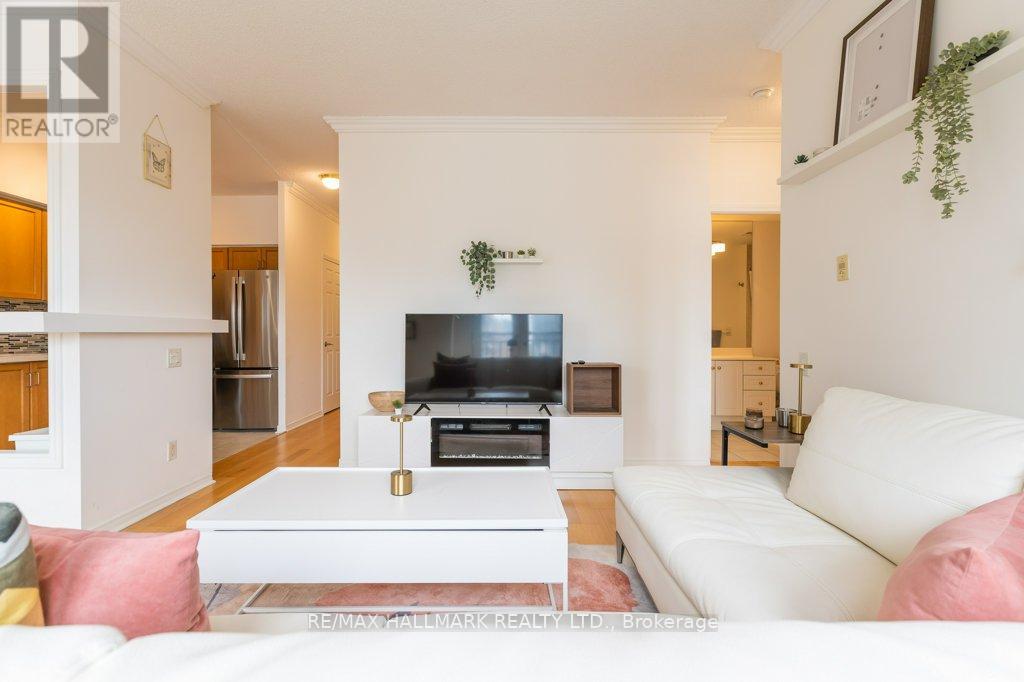 701 - 120 Lombard Street, Toronto, Ontario  M5C 3H5 - Photo 4 - C12172813
