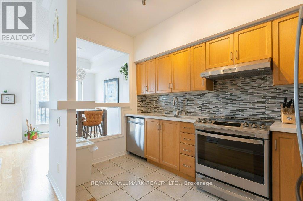 701 - 120 Lombard Street, Toronto, Ontario  M5C 3H5 - Photo 9 - C12172813