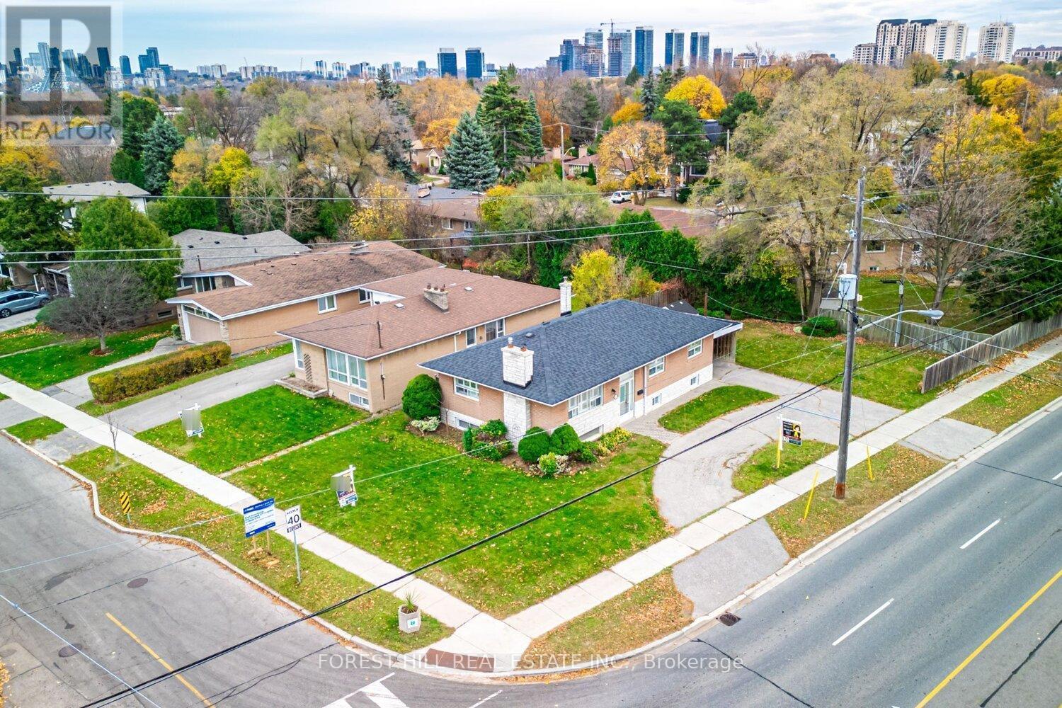 1 Blithfield Avenue, Toronto, Ontario  M2K 1X9 - Photo 1 - C12172818