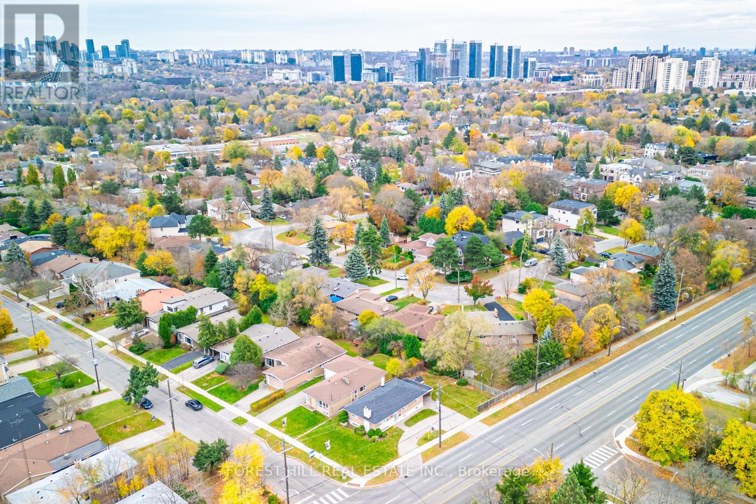 1 Blithfield Avenue, Toronto, Ontario  M2K 1X9 - Photo 16 - C12172818