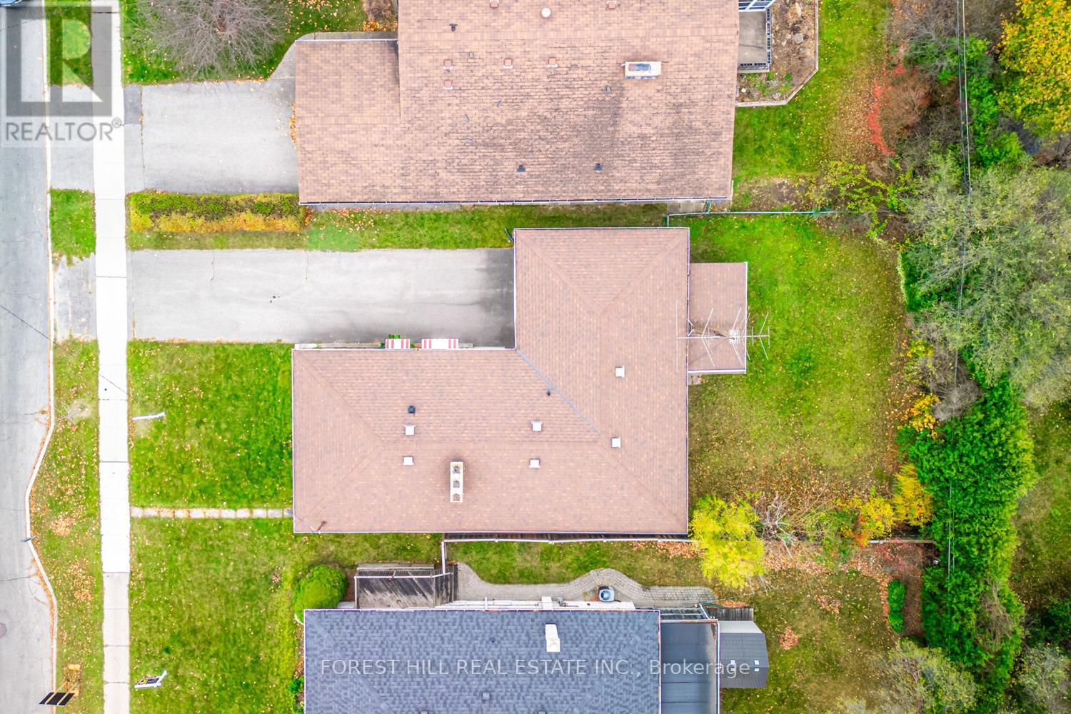 1 Blithfield Avenue, Toronto, Ontario  M2K 1X9 - Photo 8 - C12172818