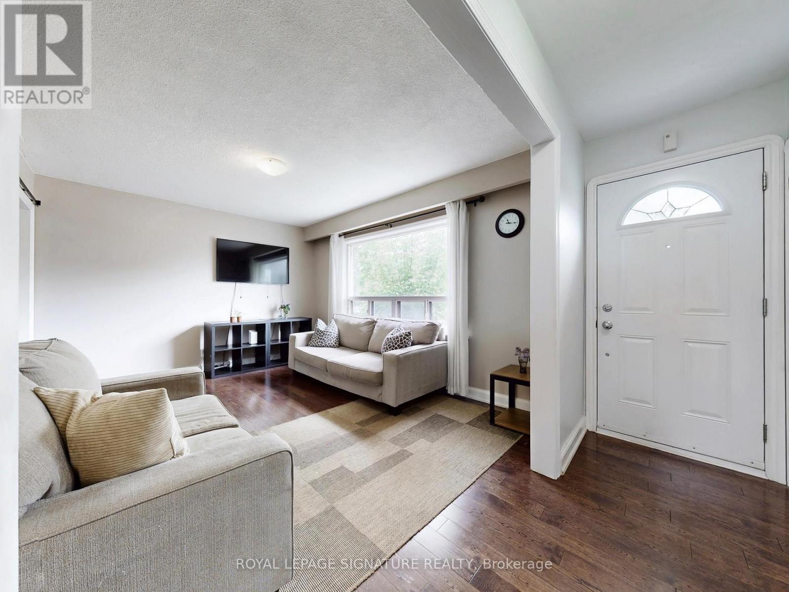 Property at 118 MOORE PARK AVENUE image 3