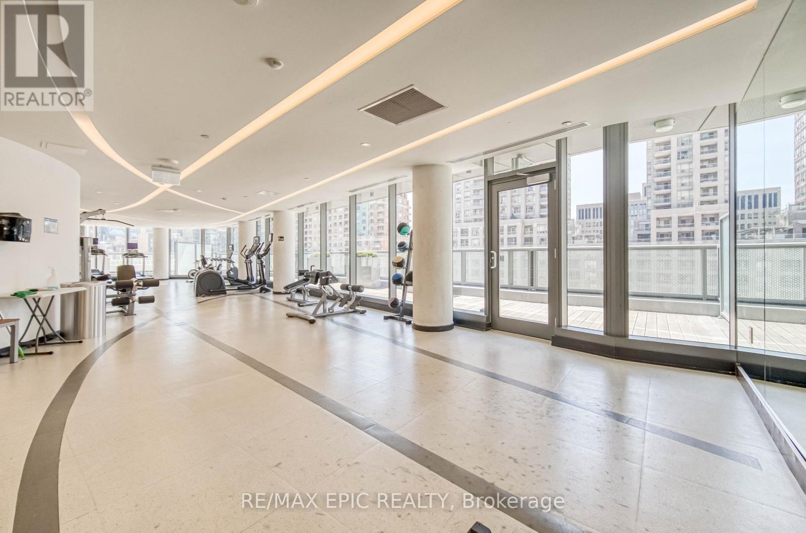 909 - 11 Wellesley Street W, Toronto (Bay Street Corridor), Ontario  M4Y 1E8 - Photo 37 - C12172850