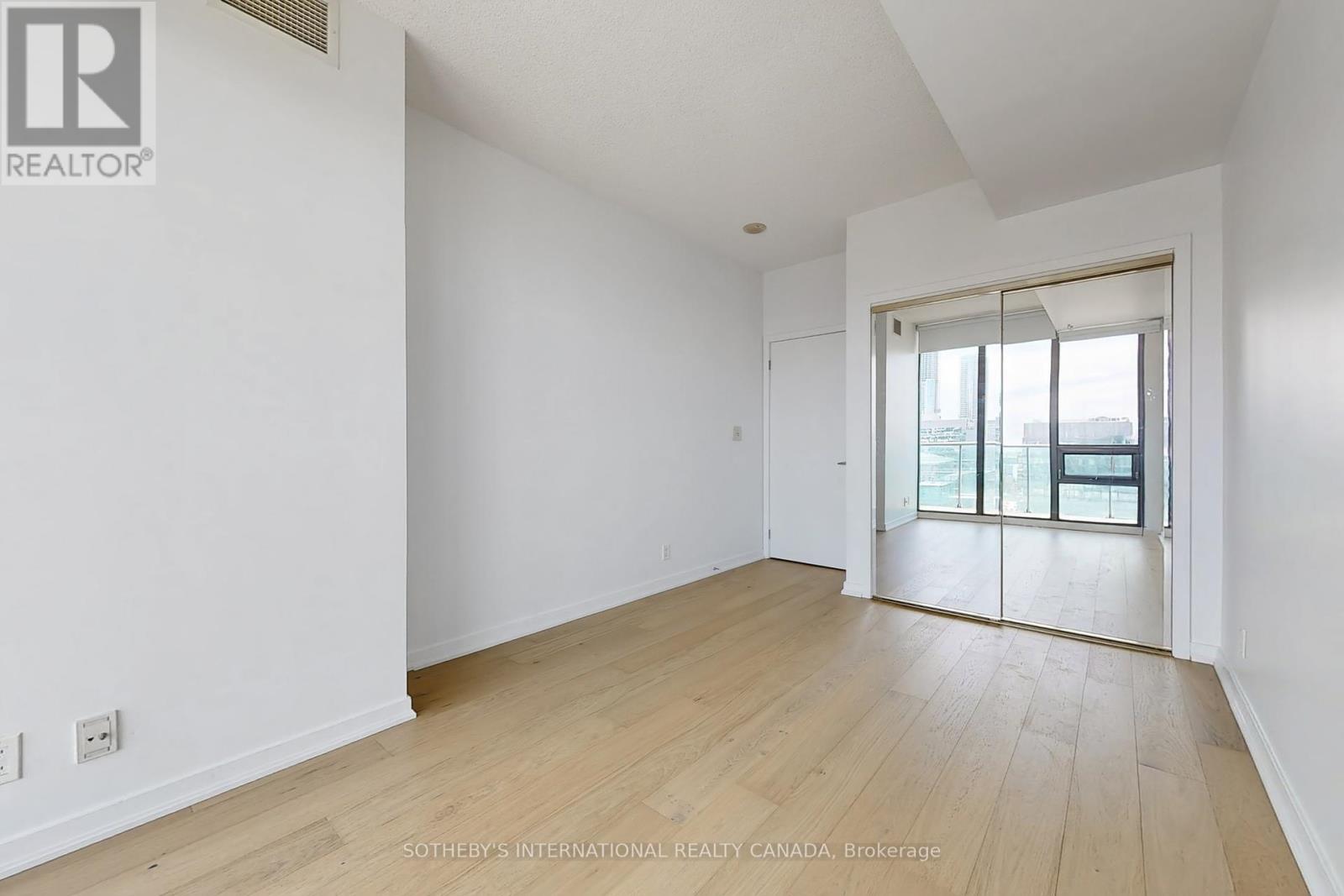 2509 - 33 Lombard Street, Toronto, Ontario  M5C 3H8 - Photo 16 - C12172913