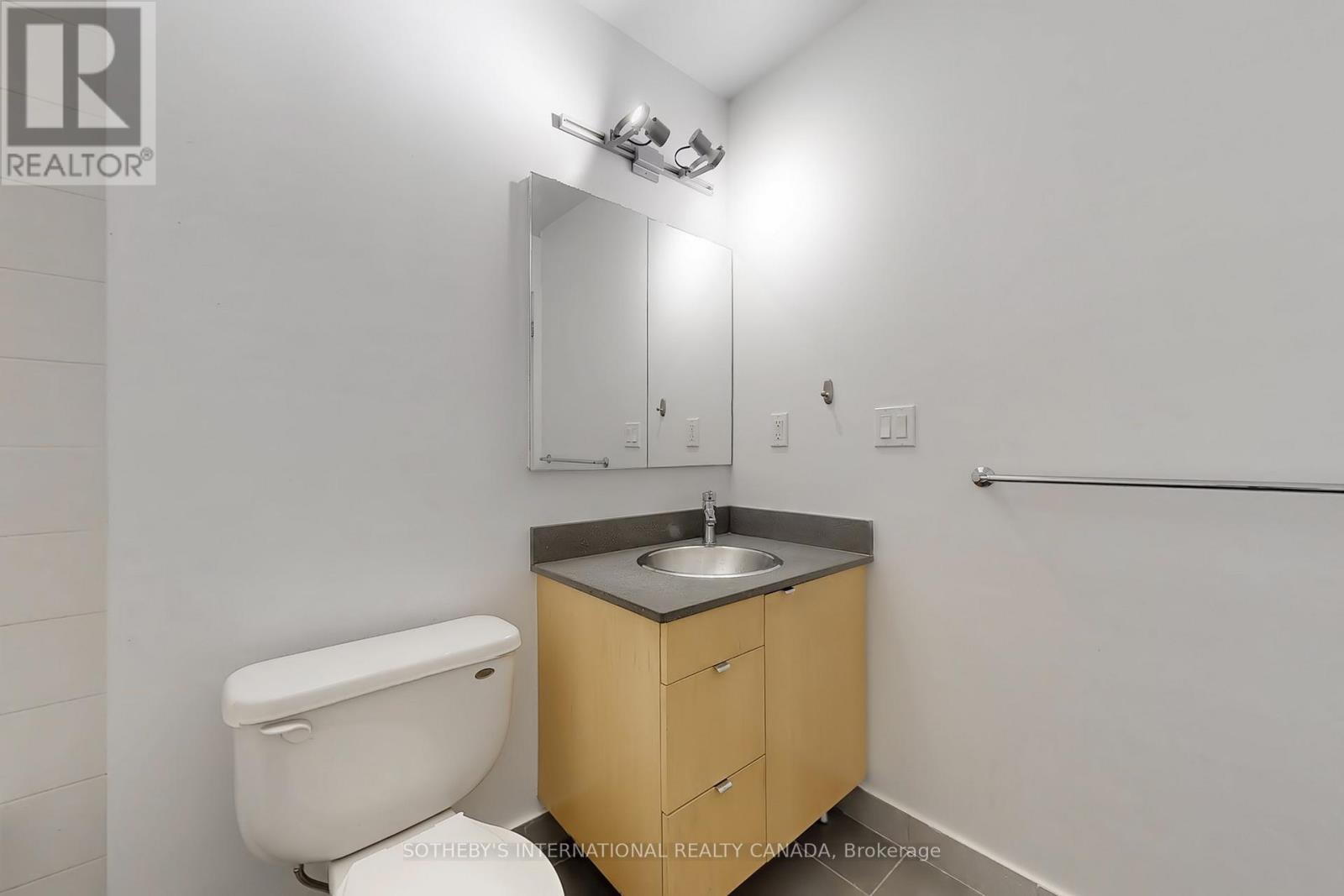 2509 - 33 Lombard Street, Toronto, Ontario  M5C 3H8 - Photo 22 - C12172913