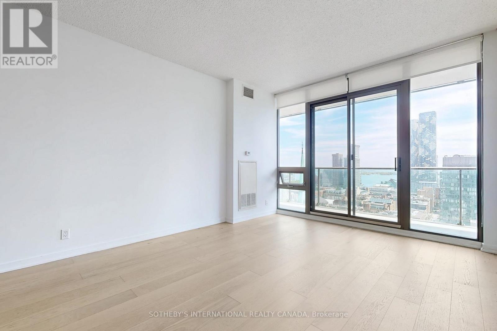 2509 - 33 Lombard Street, Toronto, Ontario  M5C 3H8 - Photo 4 - C12172913