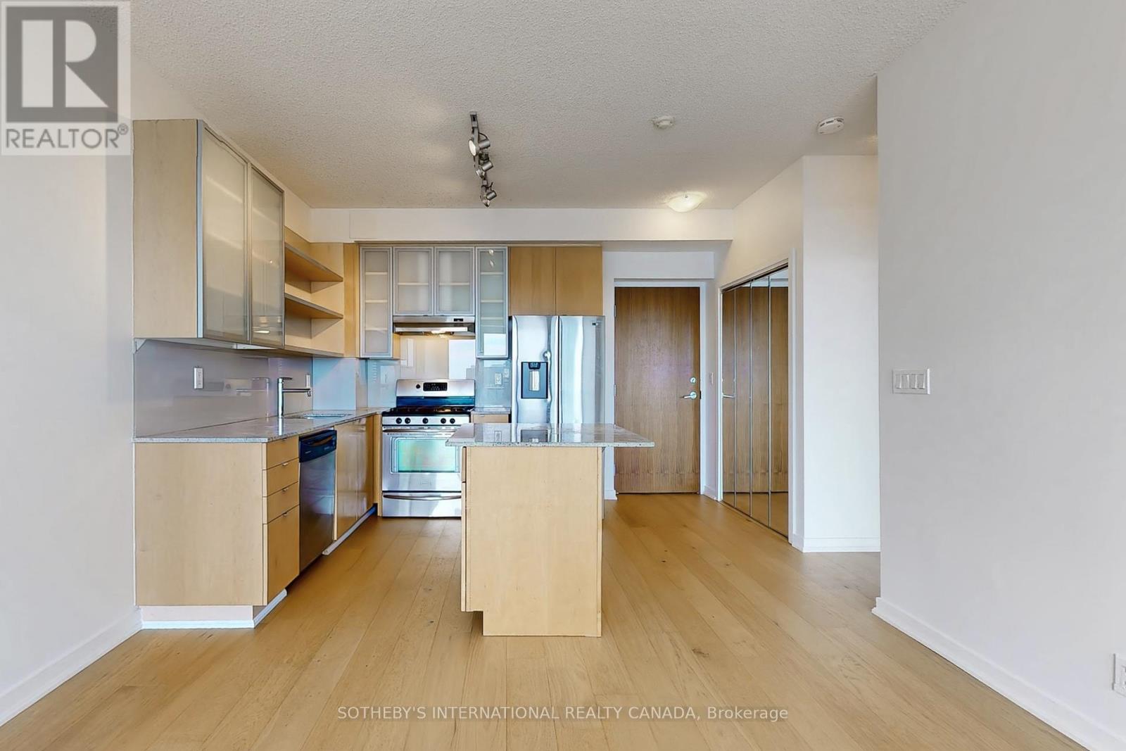 2509 - 33 Lombard Street, Toronto, Ontario  M5C 3H8 - Photo 8 - C12172913