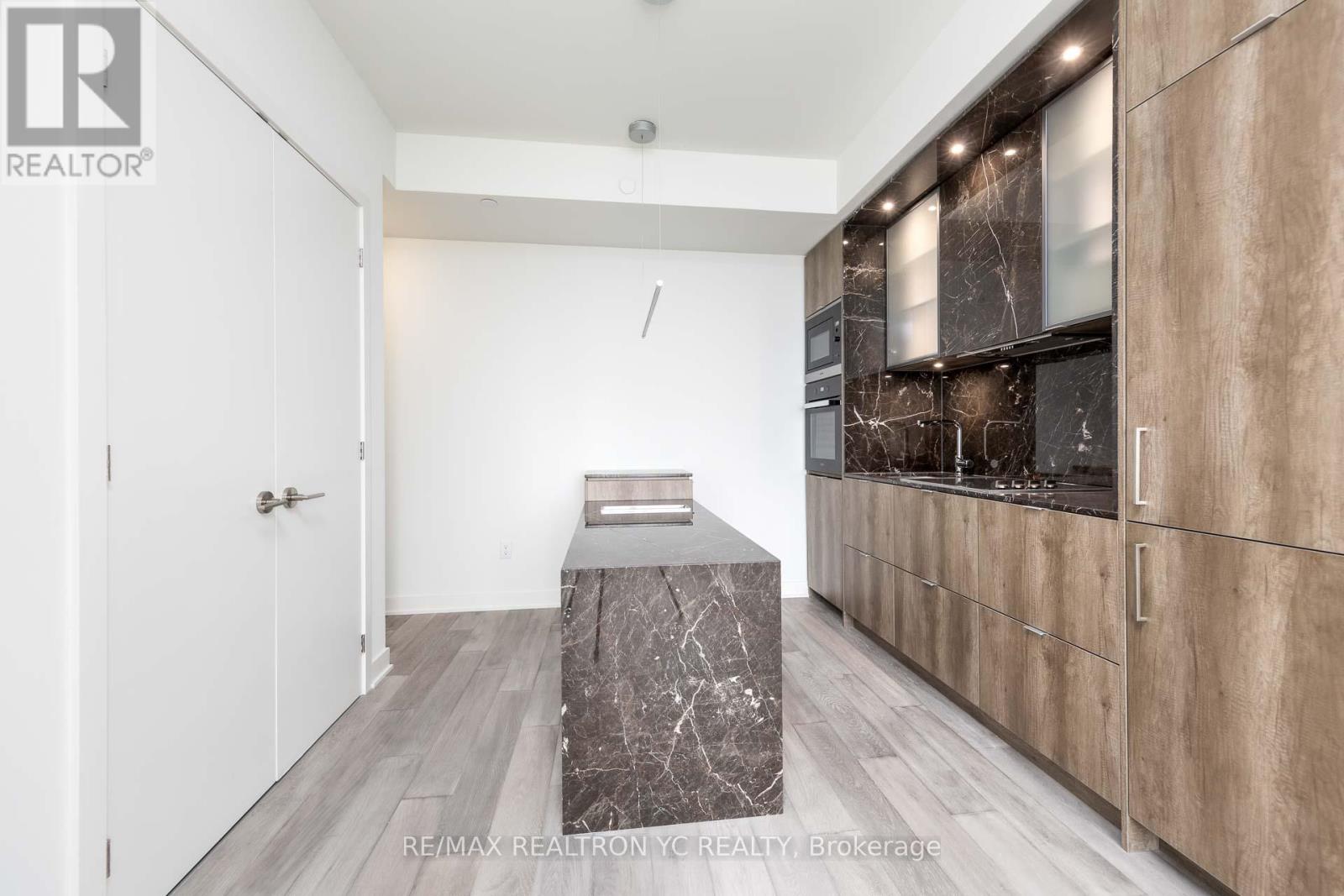 4101 - 11 Yorkville Avenue, Toronto (Annex), Ontario  M4W 0B7 - Photo 7 - C12172942