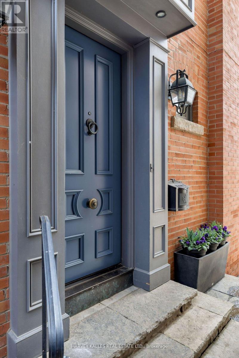 Property at 11 HAWTHORN AVENUE image 2