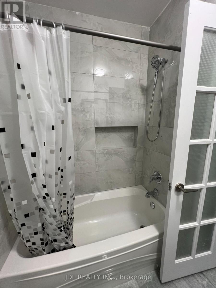 44 Sullivan Street, Toronto, Ontario  M5T 1C1 - Photo 10 - C12172950