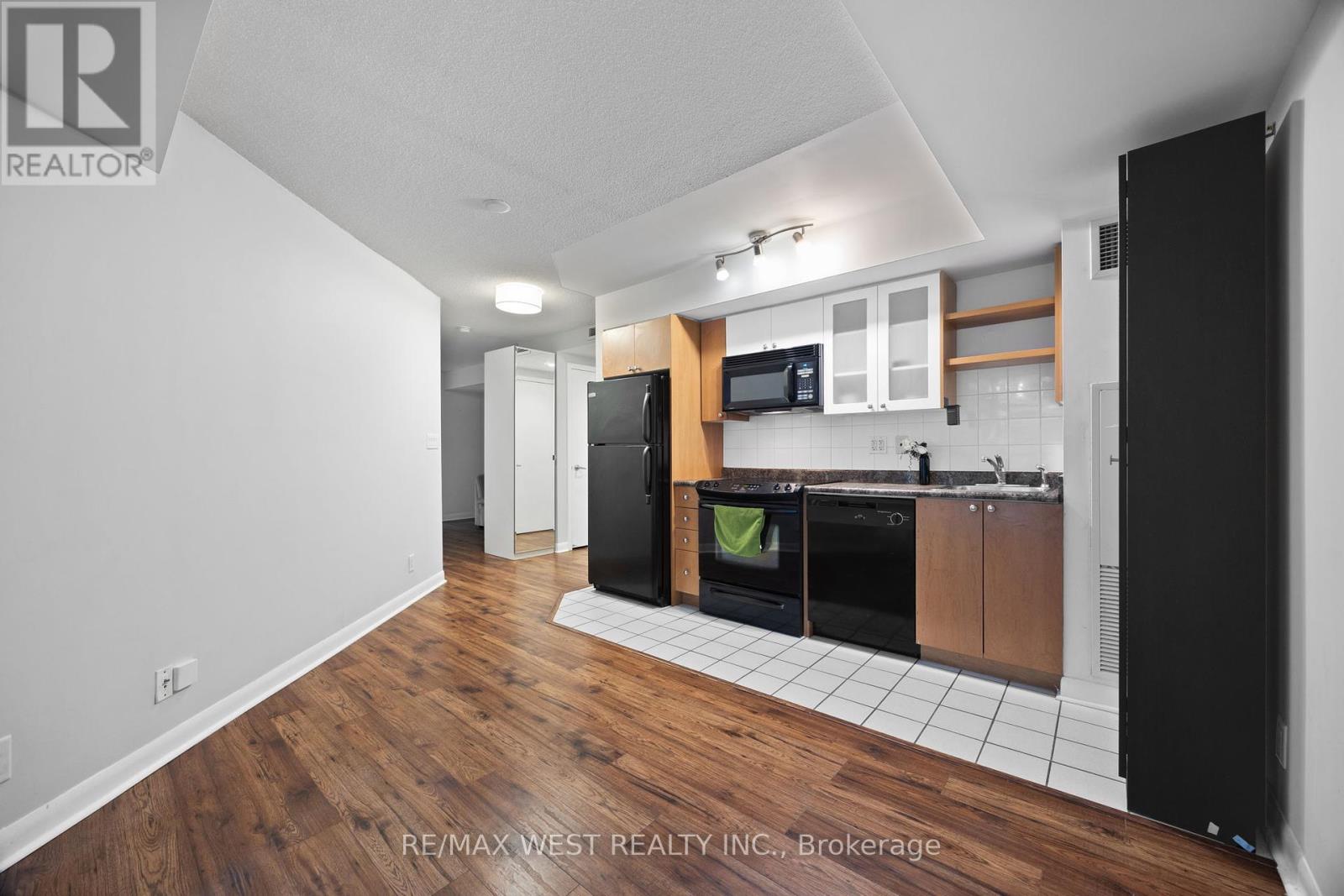 410 - 600 Fleet Street, Toronto, Ontario  M5V 1B7 - Photo 8 - C12172953