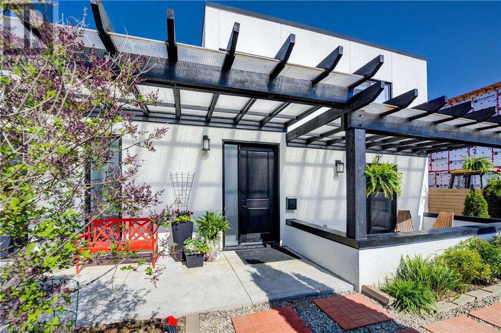 Property at 149 WOOLWICH Street image 5