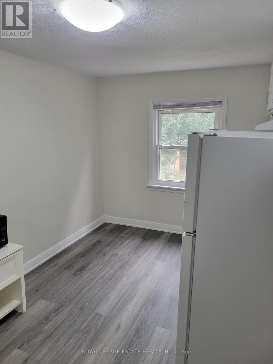 Upper - 13 Pinegrove Avenue, Toronto, Ontario  M1N 2G3 - Photo 12 - E12172801