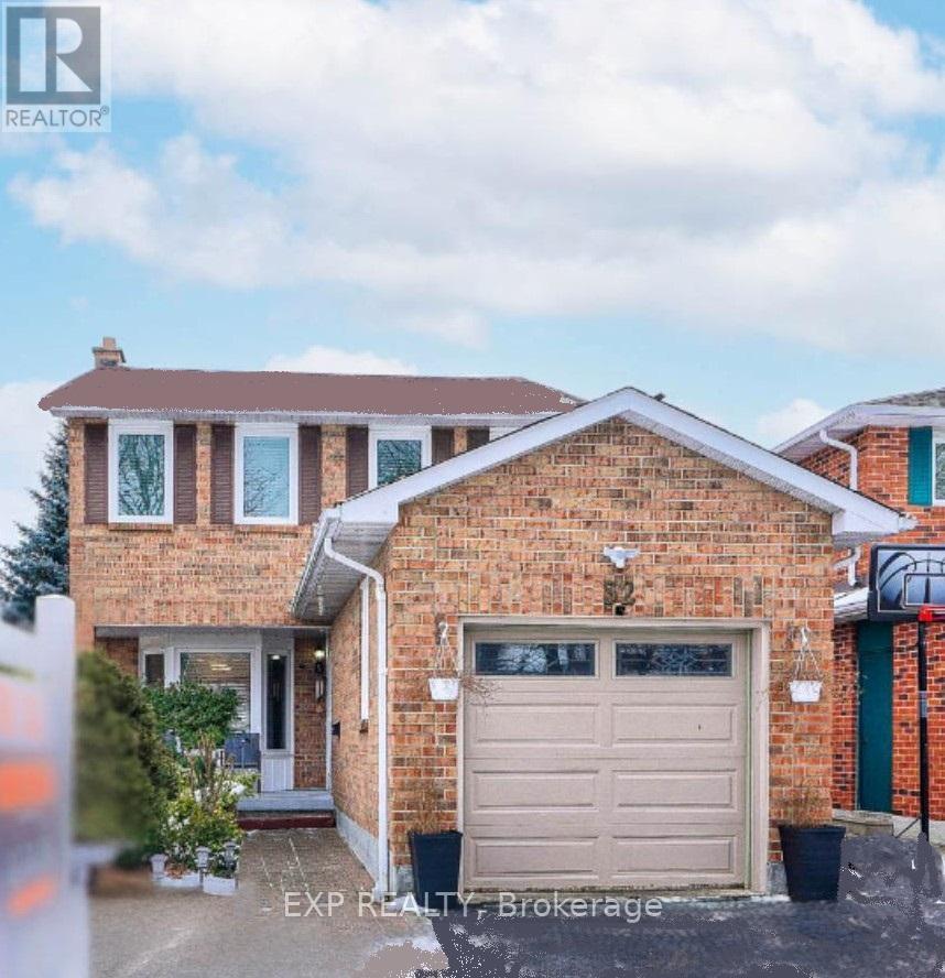 32 Parade Square, Toronto, Ontario  M1C 3T6 - Photo 1 - E12172937