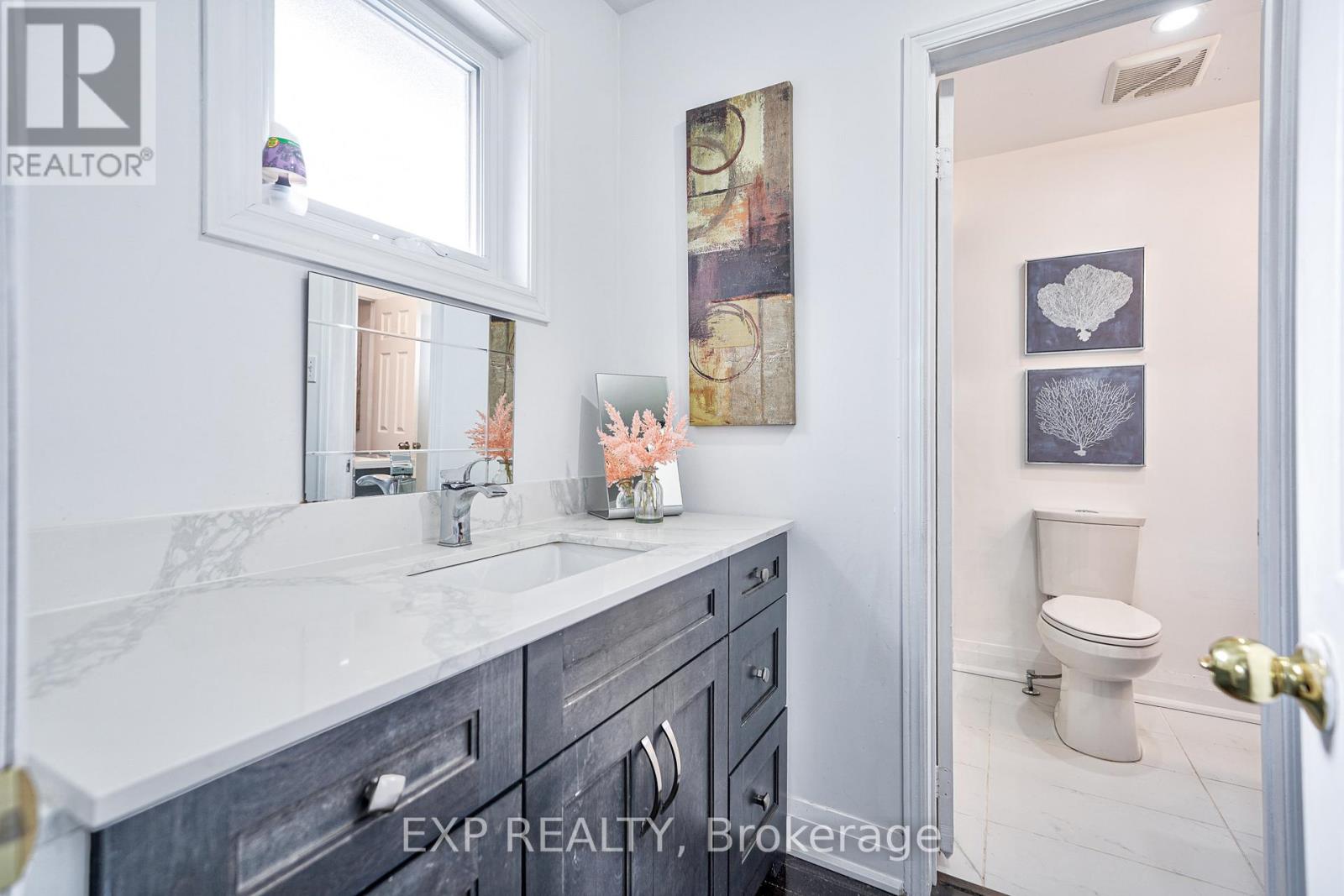 32 Parade Square, Toronto, Ontario  M1C 3T6 - Photo 17 - E12172937