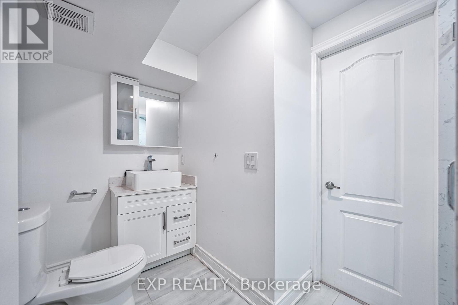 32 Parade Square, Toronto, Ontario  M1C 3T6 - Photo 22 - E12172937