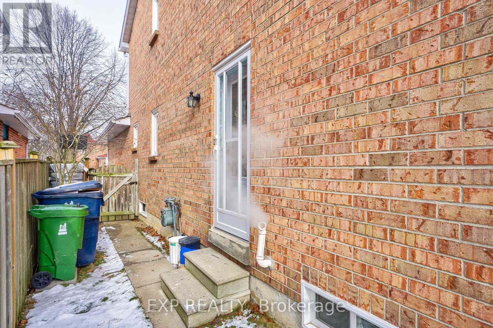32 Parade Square, Toronto (Highland Creek), Ontario  M1C 3T6 - Photo 23 - E12172937