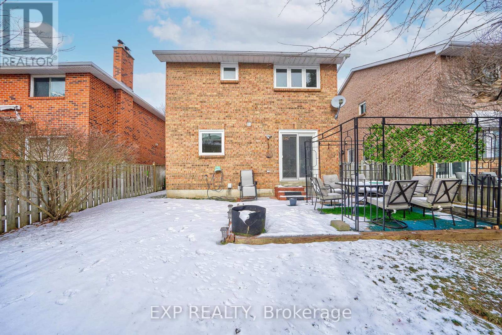 32 Parade Square, Toronto, Ontario  M1C 3T6 - Photo 24 - E12172937