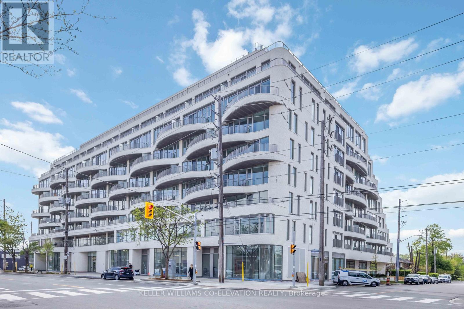 818 - 689 The Queensway, Toronto, Ontario  M8Y 1L1 - Photo 2 - W12144968