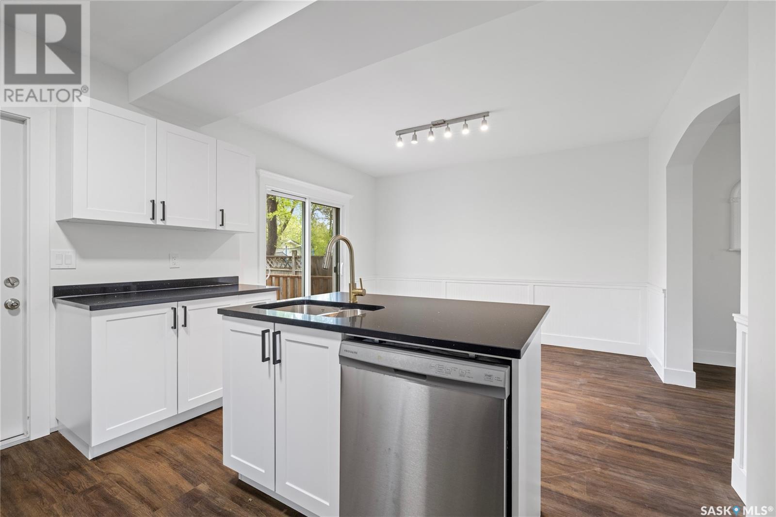 2031 Wallace Street, Regina, Saskatchewan  S4N 4A3 - Photo 10 - SK007018