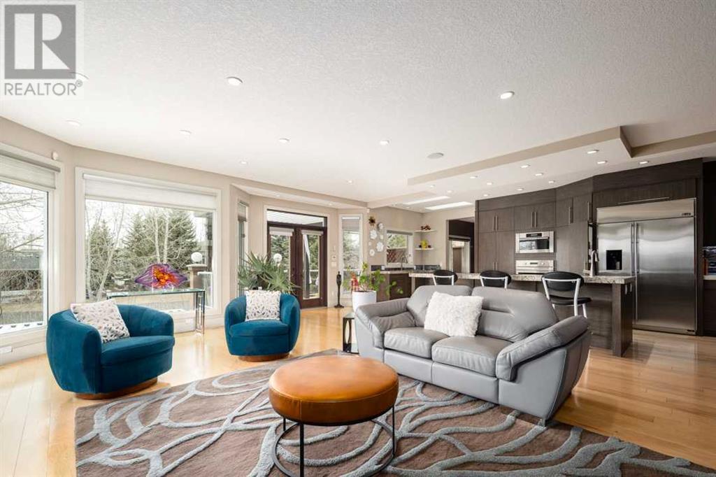 343 Candle Place Sw, Calgary, Alberta  T2W 3B3 - Photo 9 - A2211807