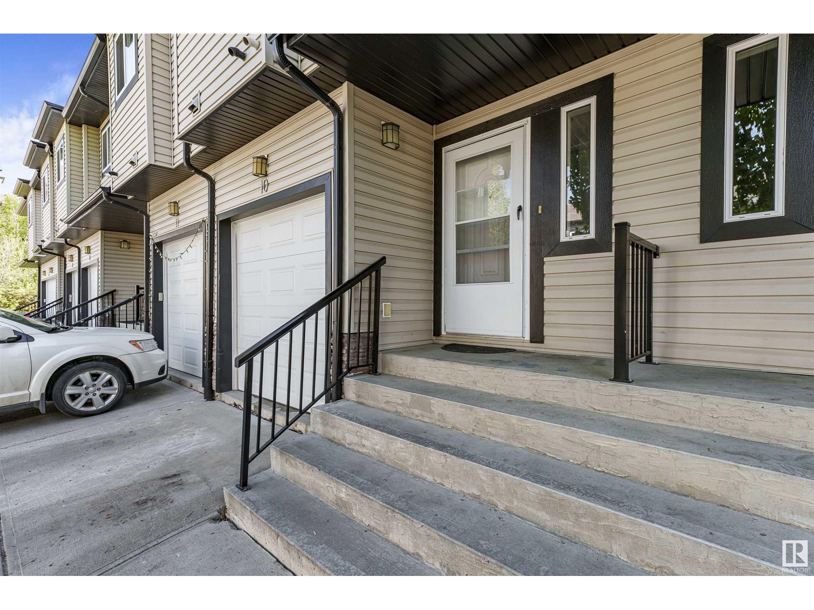 #10 1820 34 Av Nw Nw, Edmonton, Alberta  T6T 1Y9 - Photo 2 - E4438519