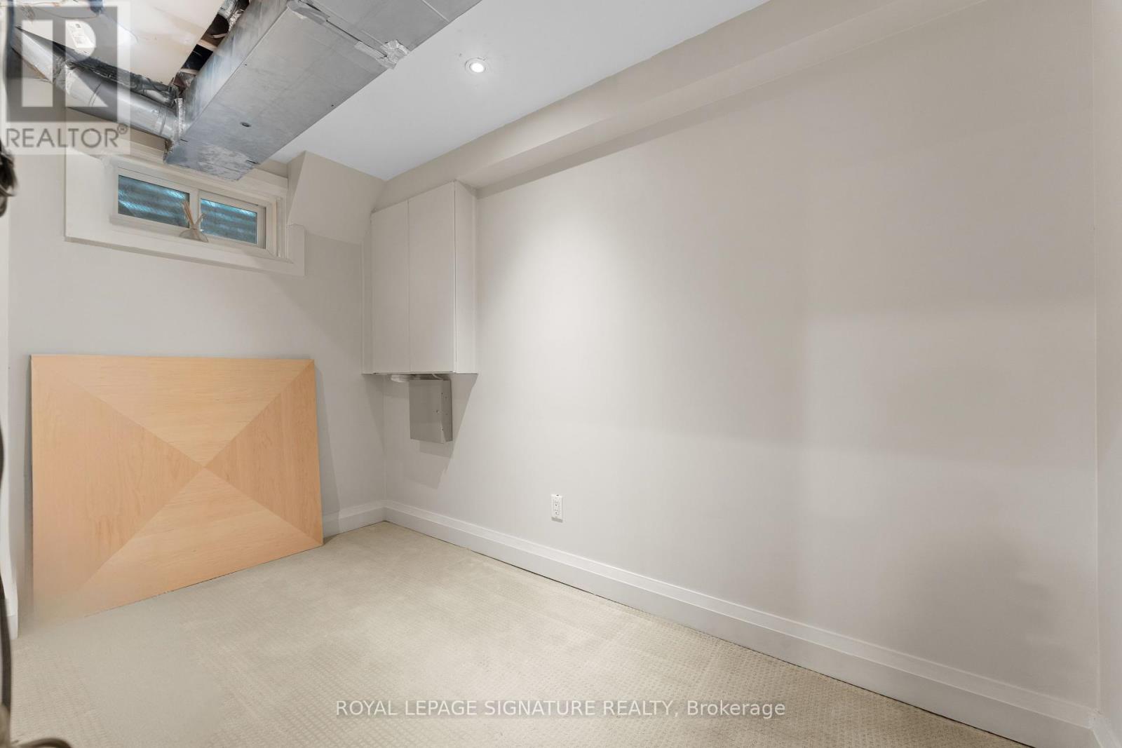 153 - 96 Crimson Mill Way, Toronto, Ontario  M2L 1T6 - Photo 31 - C12159833
