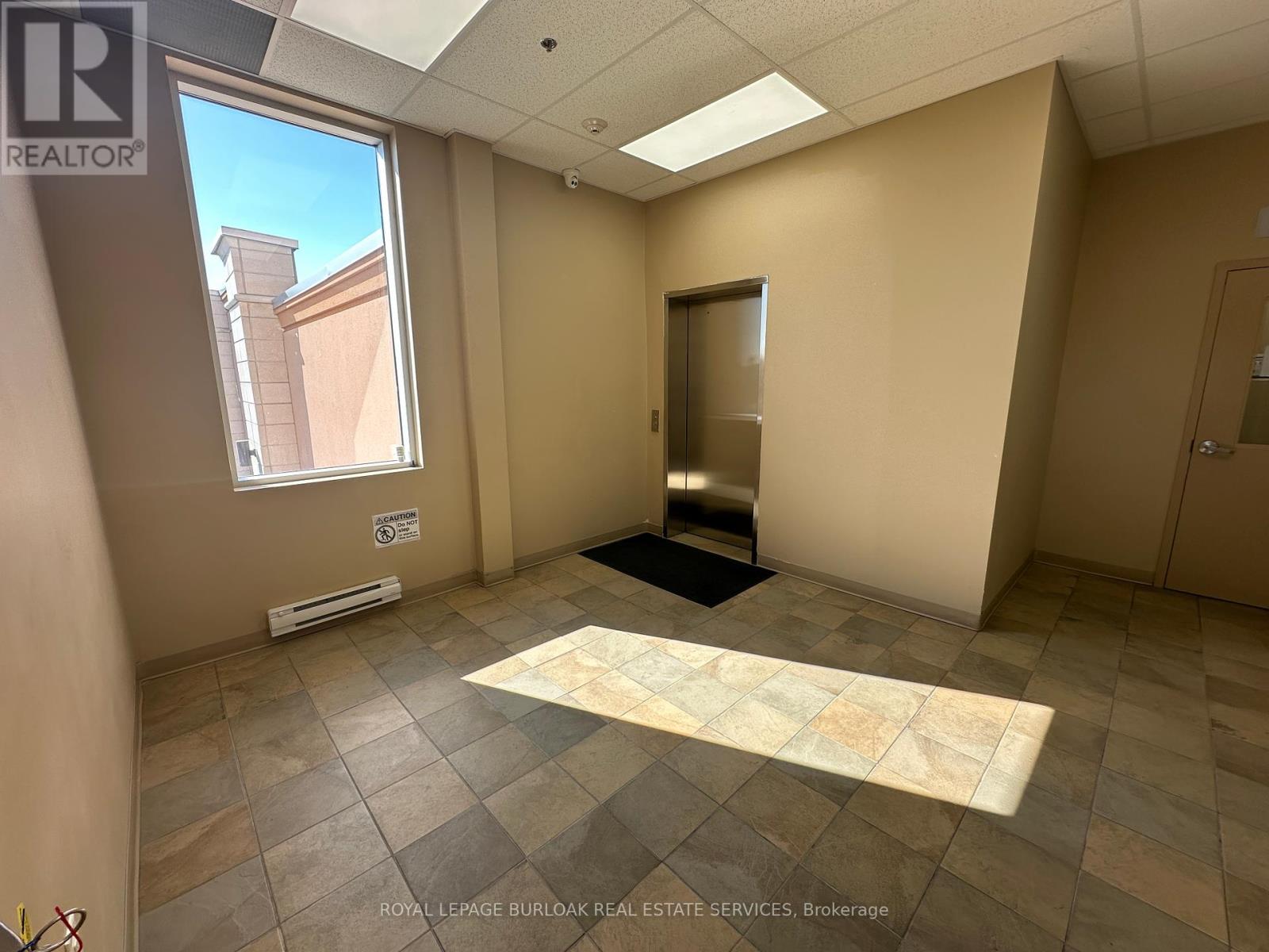 204 - 4265 Thomas Alton Boulevard, Burlington, Ontario  L7M 0Z4 - Photo 6 - W12082155