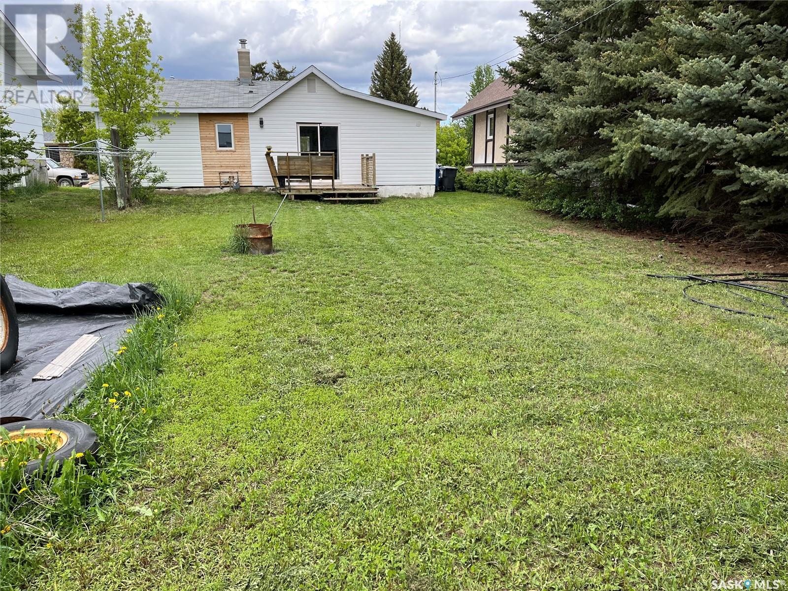 244 3rd Avenue E, Gravelbourg, Saskatchewan  S0H 1X0 - Photo 6 - SK007124