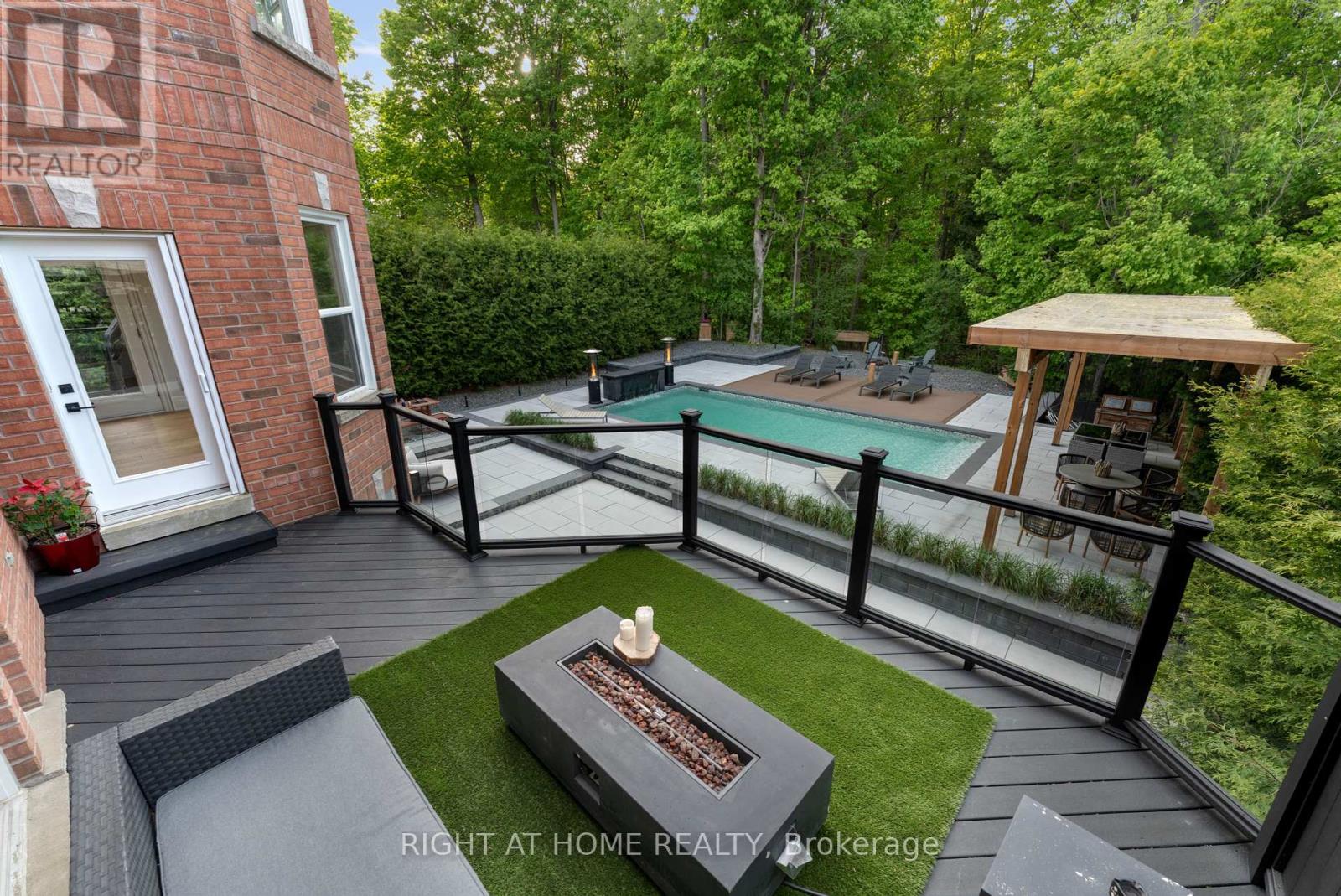 100 Willis Drive, Aurora, Ontario  L4G 7M4 - Photo 13 - N12172803