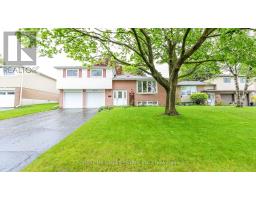 855 THREE SEASONS DRIVE, Newmarket, Ontario