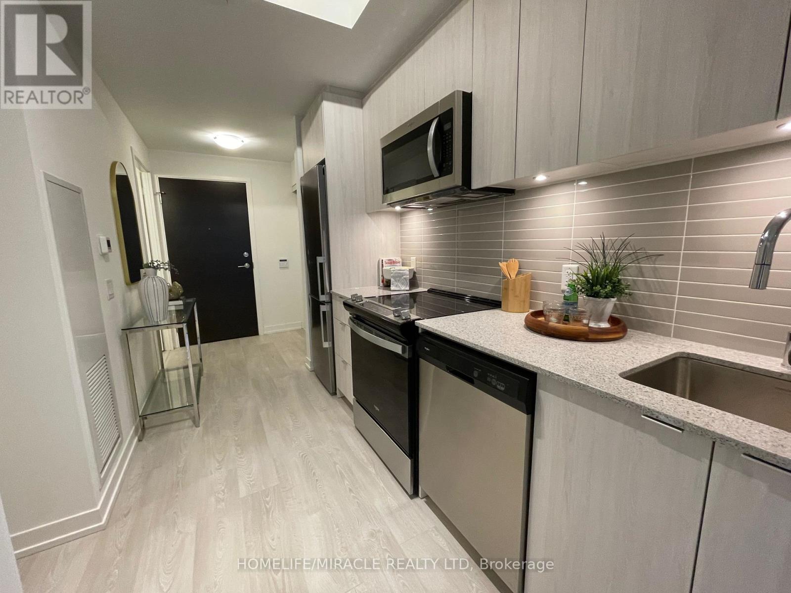 306w - 3 Rosewater Street, Richmond Hill, Ontario  L4C 5T6 - Photo 17 - N12172928