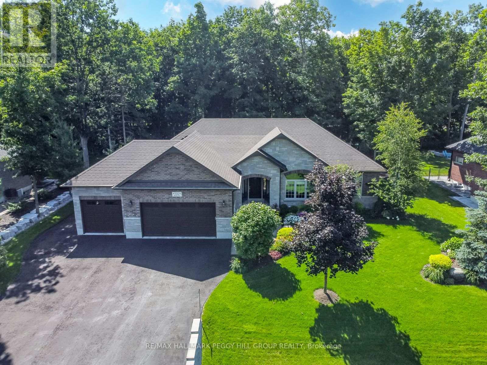 126 MENNILL DRIVE, Springwater, Ontario
