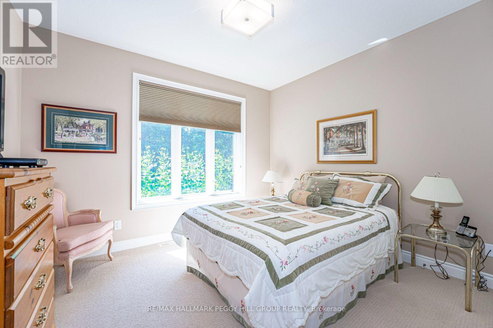 126 Mennill Drive, Springwater, Ontario  L9X 0J2 - Photo 14 - S12172798