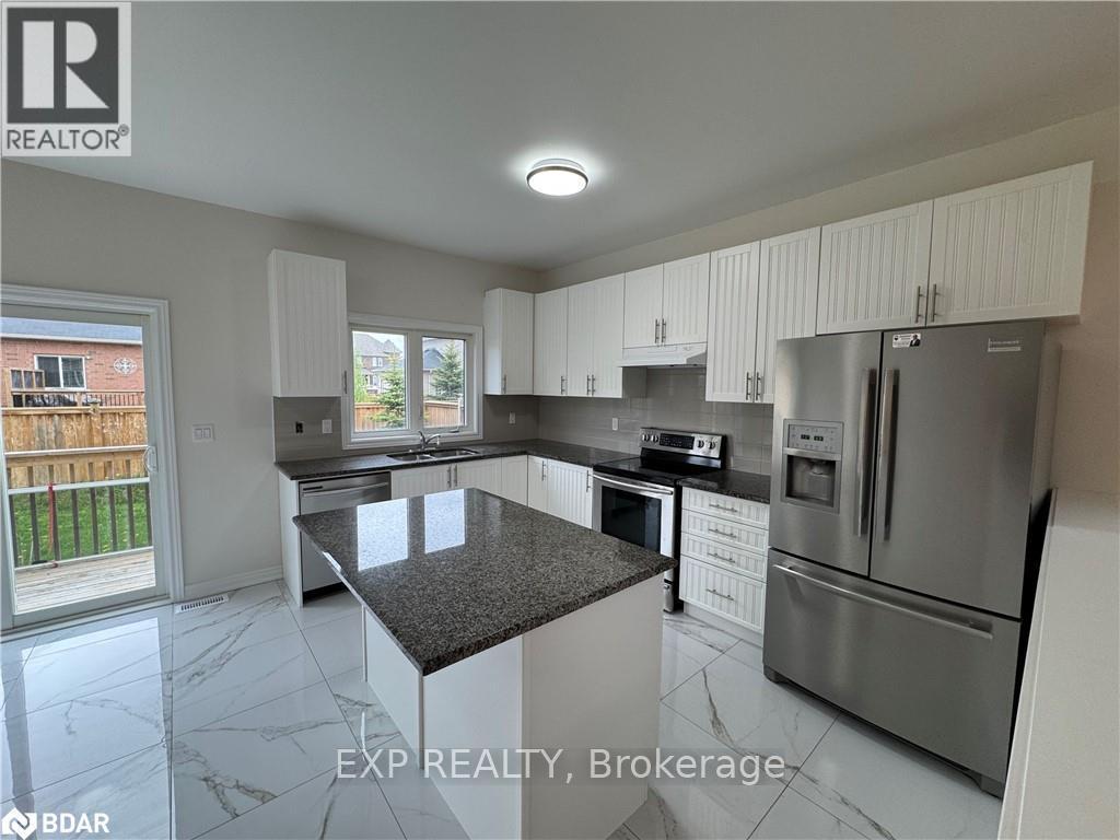 10 Falvo Street, Wasaga Beach, Ontario  L9Z 0G8 - Photo 9 - S12172848